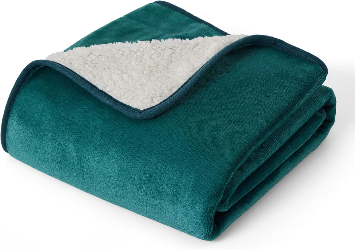 Bedsure Waterproof Dog Blankets for Large Dogs Sherpa Fleece Throw, 40X50