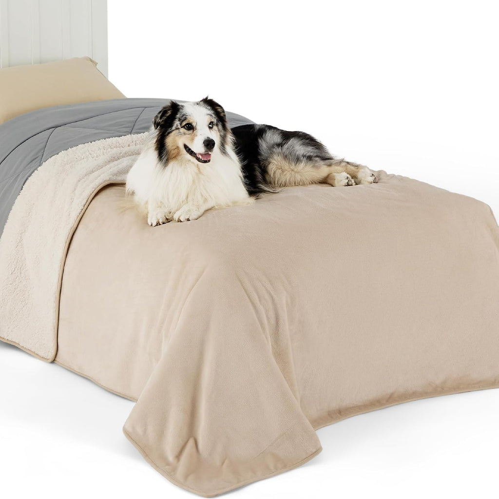 Bedsure Waterproof Dog Blankets for Large Dogs Sherpa Fleece Throw, 40X50