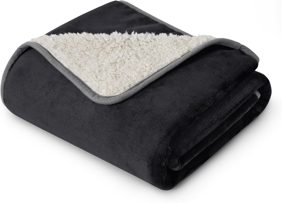 Bedsure Waterproof Dog Blankets for Large Dogs Sherpa Fleece Throw, 40X50