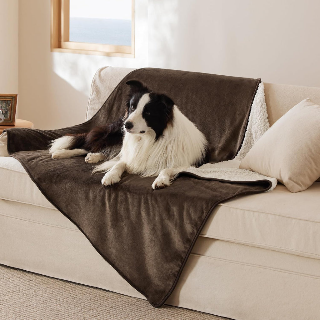 Bedsure Waterproof Dog Blankets for Large Dogs Sherpa Fleece Throw, 40X50