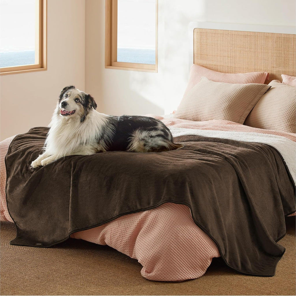 Bedsure Waterproof Dog Blankets for Large Dogs Sherpa Fleece Throw, 40X50