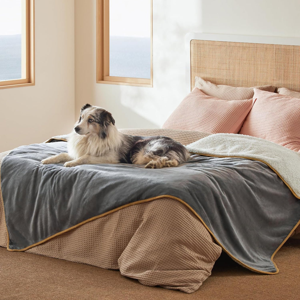 Bedsure Waterproof Dog Blankets for Large Dogs Sherpa Fleece Throw, 40X50