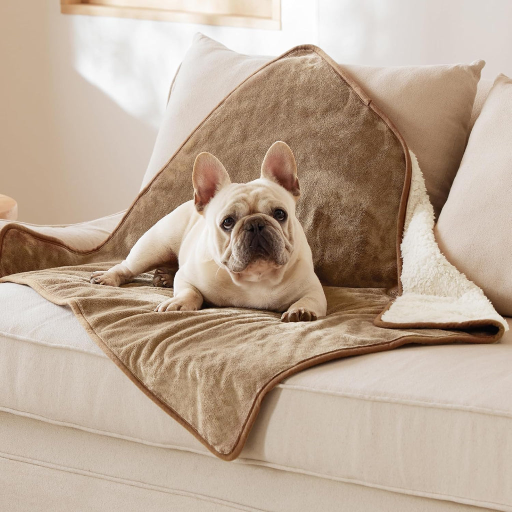 Bedsure Waterproof Dog Blankets for Large Dogs Sherpa Fleece Throw, 40X50