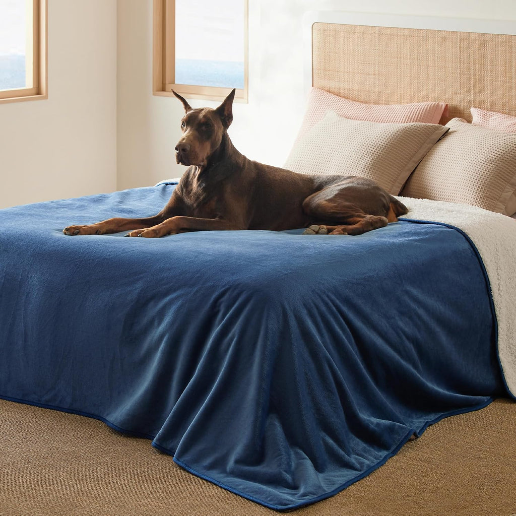 Bedsure Waterproof Dog Blankets for Large Dogs Sherpa Fleece Throw, 40X50